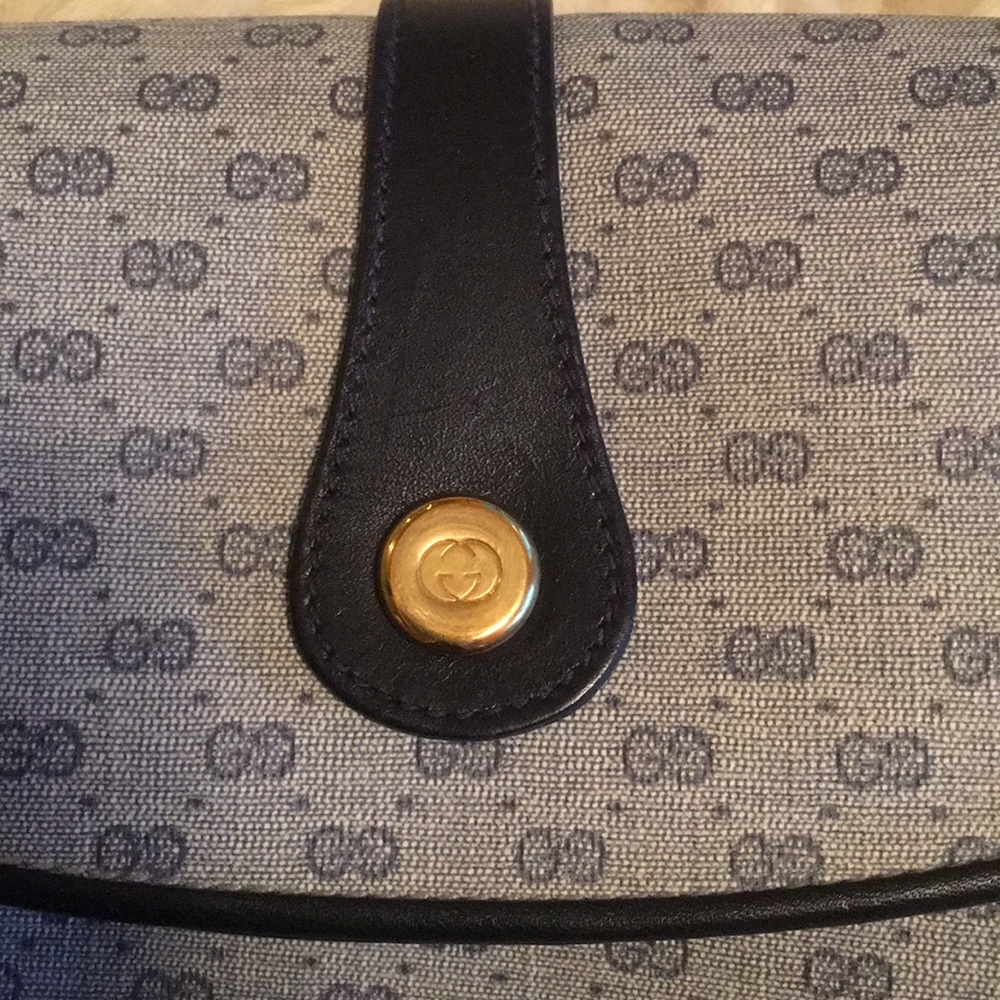 Gucci vintage shoulder bag